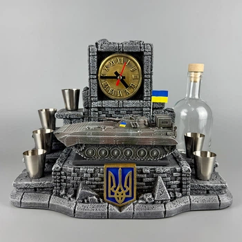 Подарочный набор штоф с часами "БМП-2" стопки+бутылка 500 мл | Декор для барной зоны PA_1213_1
