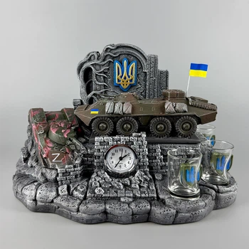 Набор штофов с рюмками с часами "БТР-70" стопки и бутылка 500 мл | Декор для рабочего стола PA_1232_3