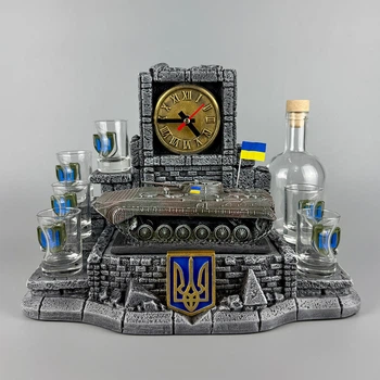 Подарочный набор штофов с часами "БМП-1" ручная работа | 6 стопок + бутылка 500 мл PA_1030_3
