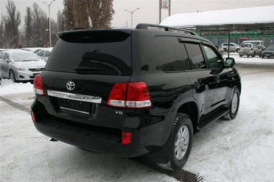 Спойлер козырек Toyota Land Cruiser 200 2007-2015 ABS пластик в черном цвете для Toyota Land Cruiser 200 2007-2015 (1487)
