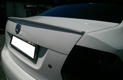 Volkswagen Polo V 2010-2016 Спойлер крышки багажника на багажник Volkswagen Фольксваген Polo V 2010-2016 АМ0026995