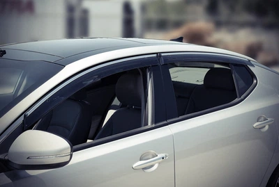 Дефлекторы окон ветровики Kia Optima 11-15 с хром молдингом AVTM КИА Оптима АМ0008104