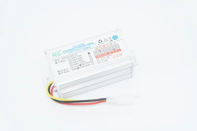 DC-DC знижуючий перетворювач напруги 36-72В 12В, 10A