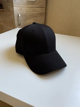 Бейсболка однотонная класическая черная one size