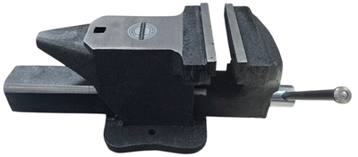 Лещата слюсарні Bass Polska 3295 з двощелепним ковадлом 150 мм (5902067629390)