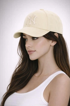 Молодежная кепка с вышивкой Нью Йорк (New York) One-size 54-57см Светло-бежевый