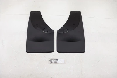 Брызговики на Chevrolet Silverado 01-07 задние WeatherTech Шевроле Сильверадо WT00432761