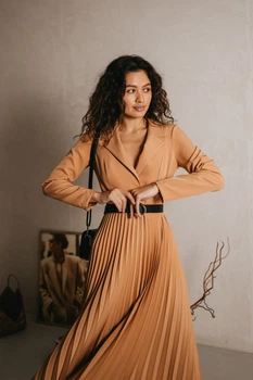 Жіноча сукня зі спідницею плісе та баскою Seventeen XXL-3XL Коричневий (2000000179643)