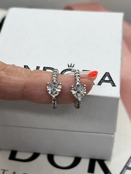 Посеребренные серьги в стиле Pandora белые