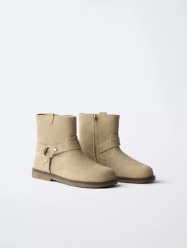 Шкіряні байкерські чоботи ZARA,декоровані пряжкою і зірочками Коричневий з бежевим,розмір 24)довжина устілки 14,9см)