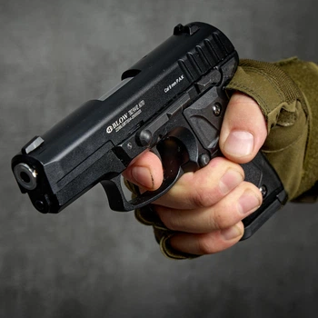 Стартовый пистолет BLOW TRZ 914-02 с авто режимом и дополнительный магазин
