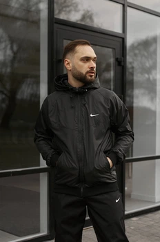 Вітровка чоловіча Windrunner Jacket вологостійка легка куртка з капюшоном та вишивкою універсальна чорна/L