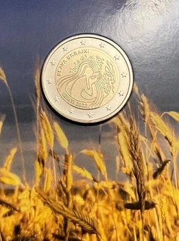 Монета Эстония - 2 евро 2022 "Слава Украине" в сувенирной упаковке - UNC