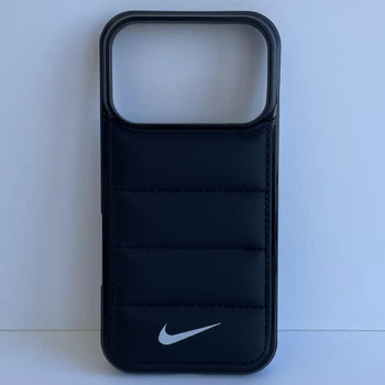 Чохол пуховик з принтом " Nike " для Apple iPhone 17 Pro Max , Чорний