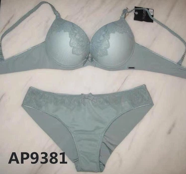 Комплект белья: бюстгальтер push-up и бразилианы 9381 Balaloum мята 85C/XL