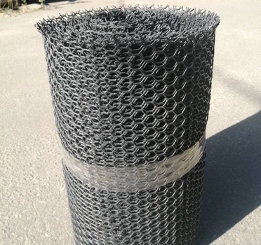 Пластикова сітка 20×20 мм 0.8×30 м. універсальна для огорож