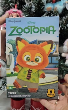 Іграшка-сюрприз Zootopia (Зоотрополіс) М'яка іграшка-брелок у коробці. Рандомний герой.