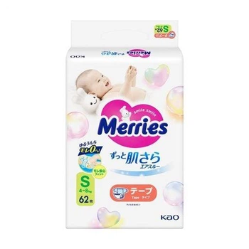 Дитячі підгузки Merries розмір S (4-8 кг) 62 шт