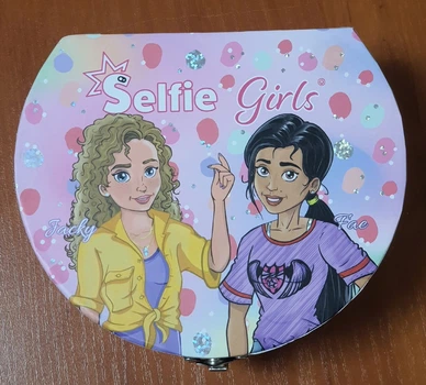 Шкатулка для прикрас дитяча "Selfie Girls" у формі серця з дзеркалом та відділеннями, для дівчаток