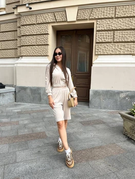 Жіночий велюровий костюм (кофта+шорти) Uaclothes 46-48 Бежевий (like37285-177171350)