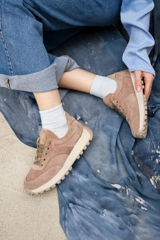 Женские замшевые кроссовки PARADIZE SHOES бежевого цвета на двухцветной подошве 40 размер (стелька 26,5 см)