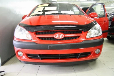 Дефлектор капота мухобойка HYUNDAI Getz 05- HIC черная Хендай Гетц АМ0006920