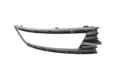 Решетка в бампер AVTM Skoda Octavia 13-17 A7 правая з отв. ПТФ Шкода Октавия АМ0038941