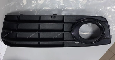 Решетка в бампер AVTM Audi A4 08-12 B8 левая з отв. ПТФ Ауди А4 АМ0038392