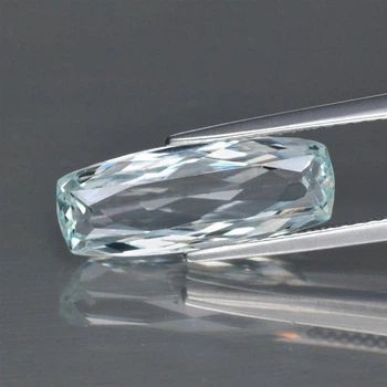 Аквамарин 4.23ct 16.8 x 6.5 x 5.0 мм (905425)