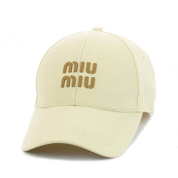 Женская кепка c трендовым патчем "miu miu" светло-бежевый