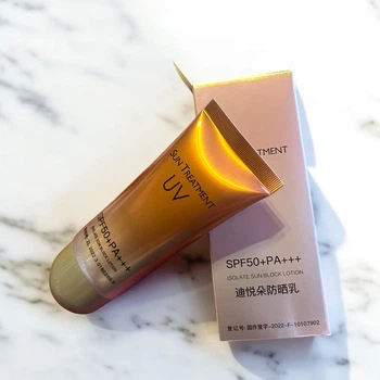 Солнцезащитный крем для лица с СПФ 50 Sun Treatment UV SPF50+ PA+++ Isolate Sun Block Lotion