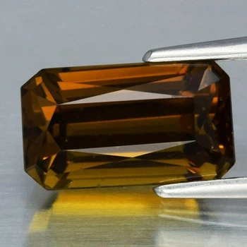 Натуральный турмалин 2.16 ct 9.2x5.3mm (7183)