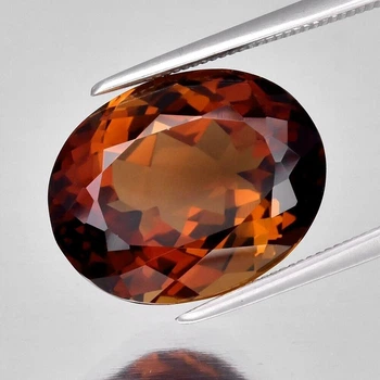 Медовый топаз 11.35 Ct. 14,5 х 11,6 х 8,3 mm (18605)
