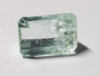 Изумруд 4.55 ct 10.57 X 7.40 X 6.92 mm Сертификат (672678)