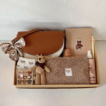 Оригінальний набір Teddy Box для дівчат у стилі ведмедиків Тедді зі стильною сумочкою, 10 позицій