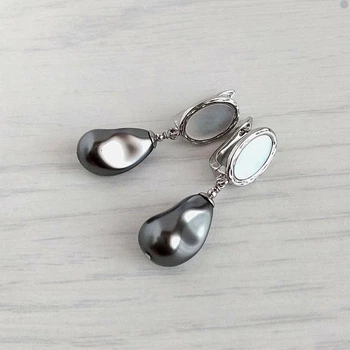 Серьги Hand Made родированные с жемчугом Swarovski барокко черно-серого цвета