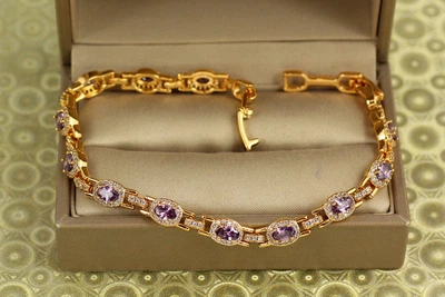 Браслет Xuping Jewelry Мозаика с фиолетовыми камнями 17 см 6 мм золотистый