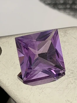 Натуральный аметист 4.5 ct 10.2 мм огранка квадрат фиолетовый