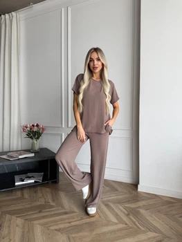 Женский легкий прогулочный костюм кофейного цвета 37672 50/52