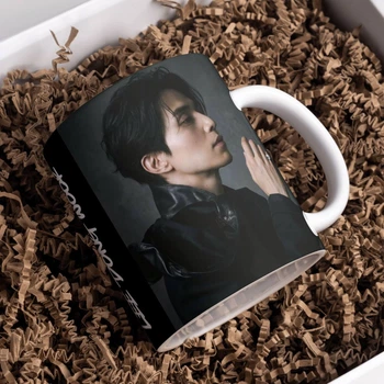 Чашка чорна хамелеон з блискітками матова Lee Dong Wook Дорами Лі Донук 330 мл (КД212518)