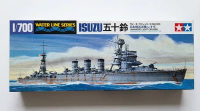 Збірна модель Tamiya 323 Японський легкий крейсер Isuzu 1:700 Water Line Series