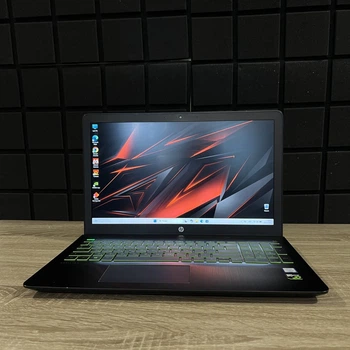 Ноутбук HP PAVILION 15 i5-7300HQ/16GB/128SSD+1TbHDD/GTX1050-2GB Б/В