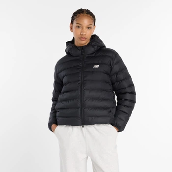 Черная женская куртка New Balance Sport Essentials Hooded Puffer 38 (M) (WO53500BK)
