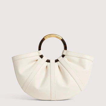 Torebka crossbody damska skórzana duża Coccinelle E1U5A180201 N17 Mleczna (800070354220)