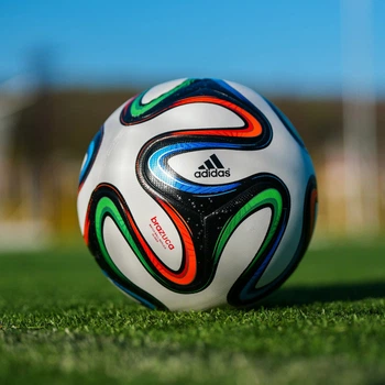 Футбольний мʼяч ADIDAS "BRAZUCA" 2014 Розмір 5 Код: 138-5
