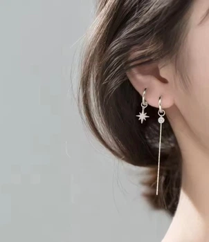 Серьги маленькие серебряные круглые ассиметричные длинны конго с фианитом серебро 925пробы