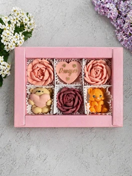 Подарочный шоколадный набор ко Дню матери Chocolina ручной работы