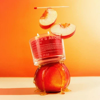 Ароматическая соевая свеча для дома Sister’s Aroma Perfumed Candle Nectarine с солнечным фруктовым ароматом 150 г