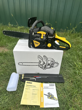 Потужна ланцюгова бензинова пила DeWalt DC52 Міцна бензопила Девольт з об"ємом двигуна 52 куб і шина 45 см