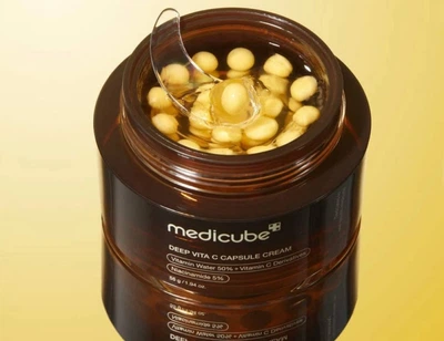 Осветляющий капсульный крем с витамином С Medicube Deep Vita C Capsule Cream 55ml